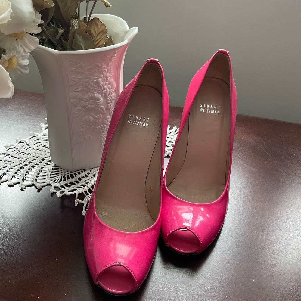 Size 8 Stuart Weitzman Patent leather Bubblegum pink open toe pumps